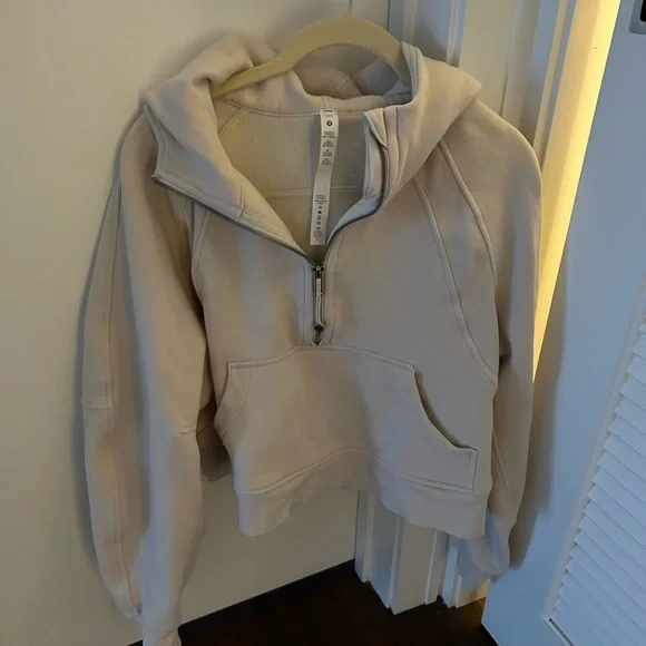 Lululemon Scuba half zip hoodie - Picture 2 of 5